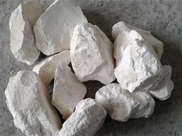 氧化鈣不能和哪些物質(zhì)混用？具體原因分析